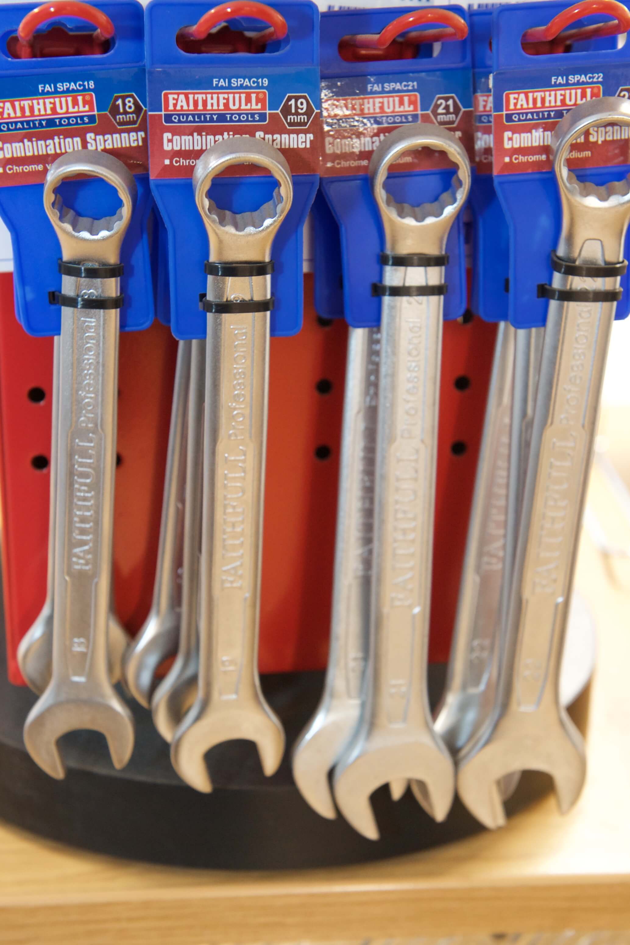 Tools for sale North Devon, Trade counter fixings North Devon,